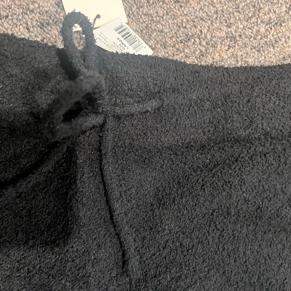 NEW: Black Von Maur Fuzzy Long Pants with drawstring and wide leg - Picture 2 of 4